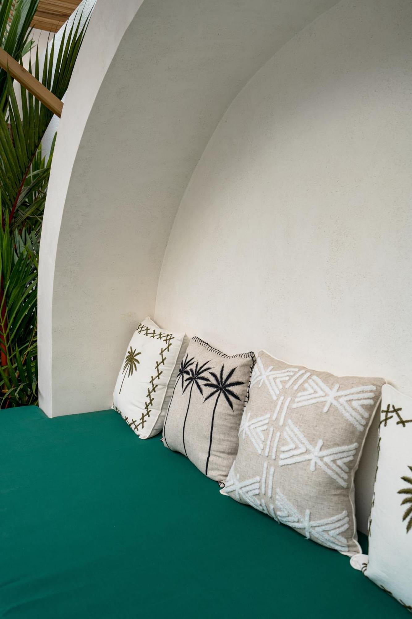 Villa Maria - Uluwatu By Yolla Hospitality Esterno foto